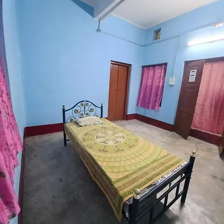 Backpacker Homestay Siliguri Exterior photo